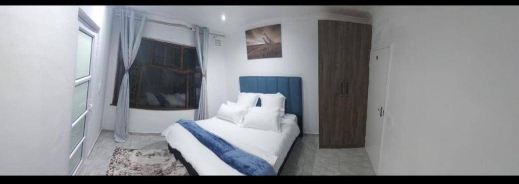 Blue Nile Guest * Cape Town